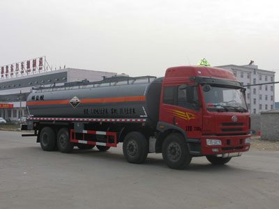 程力威牌CLW5313GFWC4型腐蚀性物品罐式运输车