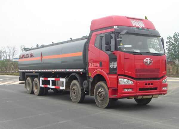 特运牌DTA5310GRYC4型易燃液体罐式运输车