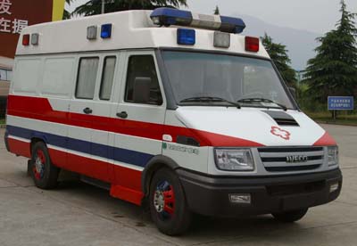 依维柯牌NJ5044XJHA-1型救护车