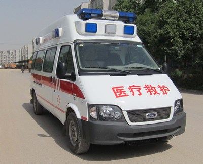 蓝港牌XLG5040XJHCY4型救护车