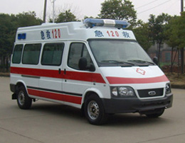江铃全顺牌JX5044XJHMCB型救护车