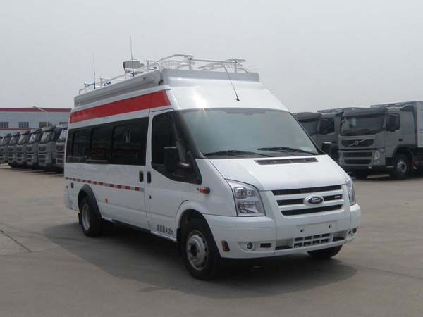 华东牌CSZ5040XDW型流动服务车