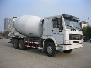 柳工牌YZH5253GJBHWD型混凝土搅拌运输车