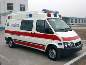 东宇牌NJL5042XJH型救护车