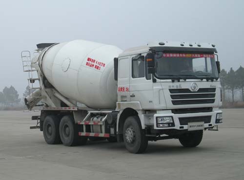 陕汽牌SX5256GJBDR404型混凝土搅拌运输车