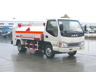江淮牌HFC5070GJYZ型加油车