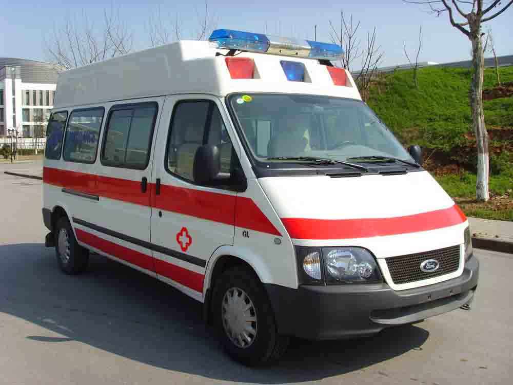 宏运牌HYD5037XJHM型救护车