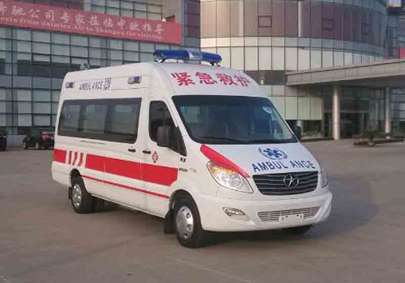 欧旅牌ZCL5043XJH型救护车