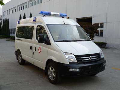 大通牌SH5030XJHA1D4型救护车