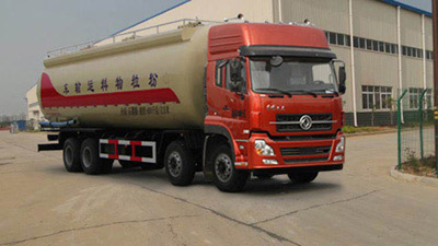 东润牌WSH5310GFLD2型低密度粉粒物料运输车