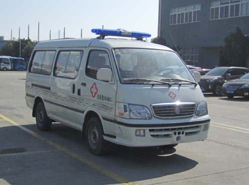 金旅牌XML5035XJH65型救护车