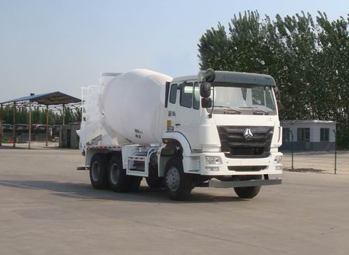 豪瀚牌ZZ5255GJBK3243D1型混凝土搅拌运输车