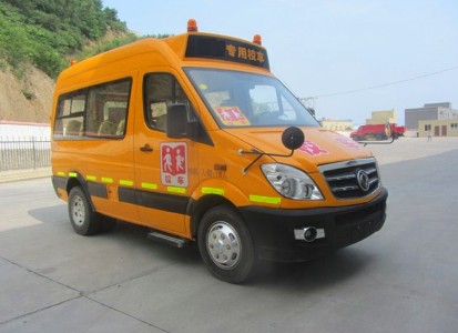 东风牌EQ6530S4D型小学生专用校车